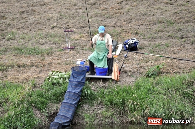 Zdjęcie w galerii na portalu naszraciborz.pl: Trwają II Memoriałowe Zawody Wędkarskie Odra 2015 wiadomości z regionu