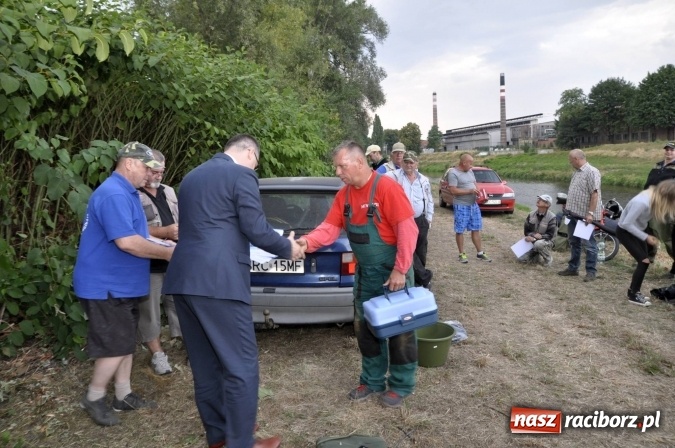 Zdjęcie w galerii na portalu naszraciborz.pl: Najlepsi wędkarze i jedna mała wędkareczka - nagrodzeni wiadomości z regionu