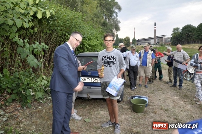 Zdjęcie w galerii na portalu naszraciborz.pl: Najlepsi wędkarze i jedna mała wędkareczka - nagrodzeni wiadomości z regionu