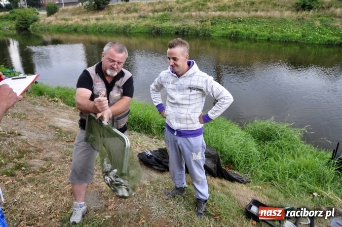 Zdjęcie w galerii na portalu naszraciborz.pl: Najlepsi wędkarze i jedna mała wędkareczka - nagrodzeni wiadomości z regionu