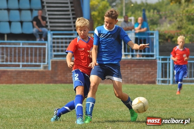 Zdjęcie w galerii na portalu naszraciborz.pl: Częstochowa ponownie najlepsza w Turnieju Piłki Nożnej im. Zbigniewa Oszka wiadomości z regionu