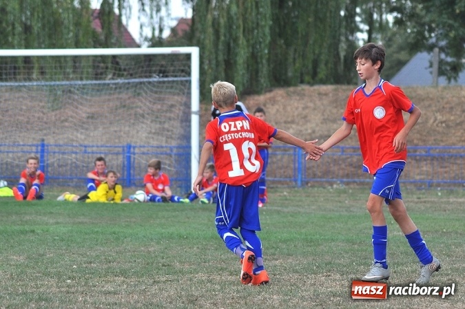 Zdjęcie w galerii na portalu naszraciborz.pl: Częstochowa ponownie najlepsza w Turnieju Piłki Nożnej im. Zbigniewa Oszka wiadomości z regionu