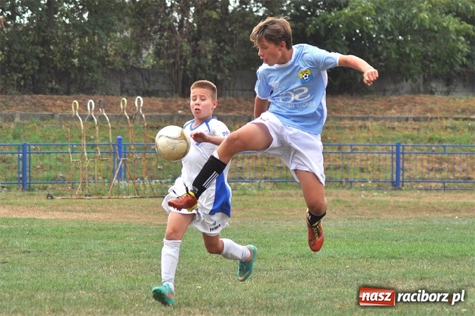 Zdjęcie w galerii na portalu naszraciborz.pl: Częstochowa ponownie najlepsza w Turnieju Piłki Nożnej im. Zbigniewa Oszka wiadomości z regionu