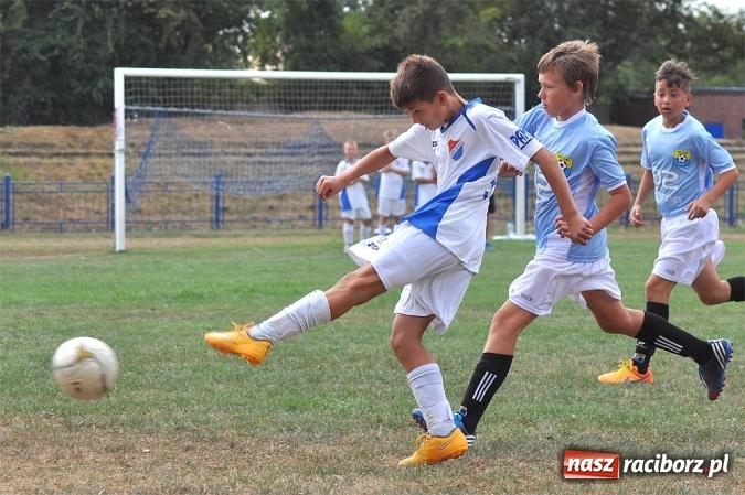 Zdjęcie w galerii na portalu naszraciborz.pl: Częstochowa ponownie najlepsza w Turnieju Piłki Nożnej im. Zbigniewa Oszka wiadomości z regionu