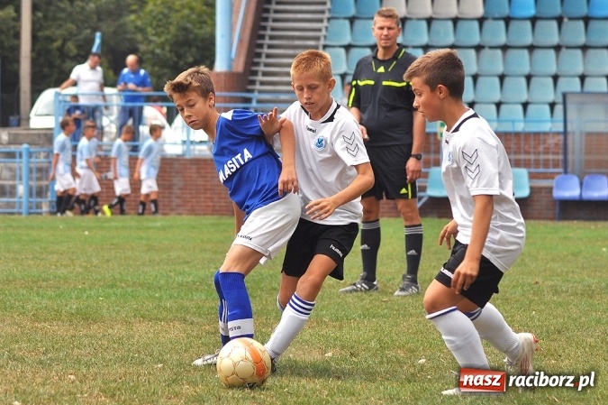 Zdjęcie w galerii na portalu naszraciborz.pl: Częstochowa ponownie najlepsza w Turnieju Piłki Nożnej im. Zbigniewa Oszka wiadomości z regionu