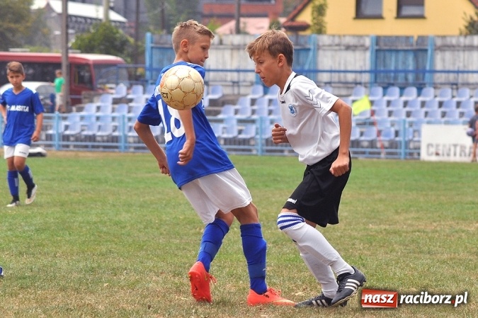 Zdjęcie w galerii na portalu naszraciborz.pl: Częstochowa ponownie najlepsza w Turnieju Piłki Nożnej im. Zbigniewa Oszka wiadomości z regionu