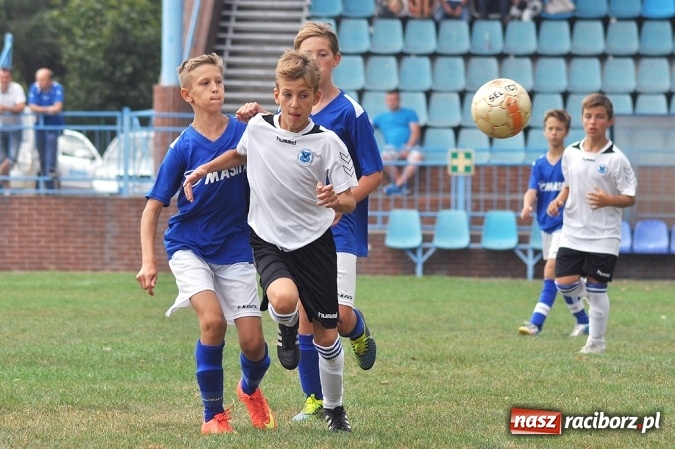 Zdjęcie w galerii na portalu naszraciborz.pl: Częstochowa ponownie najlepsza w Turnieju Piłki Nożnej im. Zbigniewa Oszka wiadomości z regionu