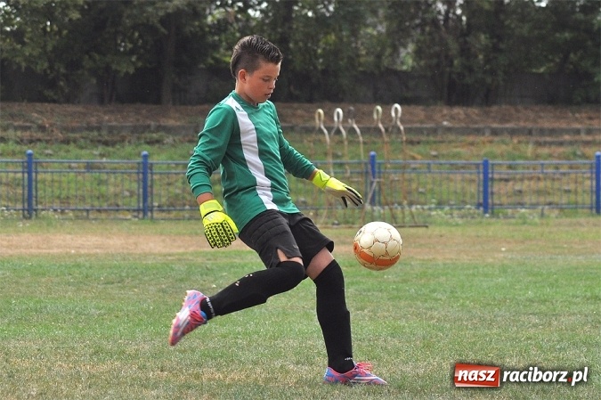 Zdjęcie w galerii na portalu naszraciborz.pl: Częstochowa ponownie najlepsza w Turnieju Piłki Nożnej im. Zbigniewa Oszka wiadomości z regionu