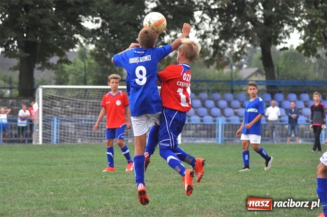 Zdjęcie w galerii na portalu naszraciborz.pl: Częstochowa ponownie najlepsza w Turnieju Piłki Nożnej im. Zbigniewa Oszka wiadomości z regionu