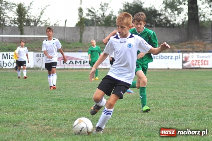 Zdjęcie w galerii na portalu naszraciborz.pl: Częstochowa ponownie najlepsza w Turnieju Piłki Nożnej im. Zbigniewa Oszka wiadomości z regionu