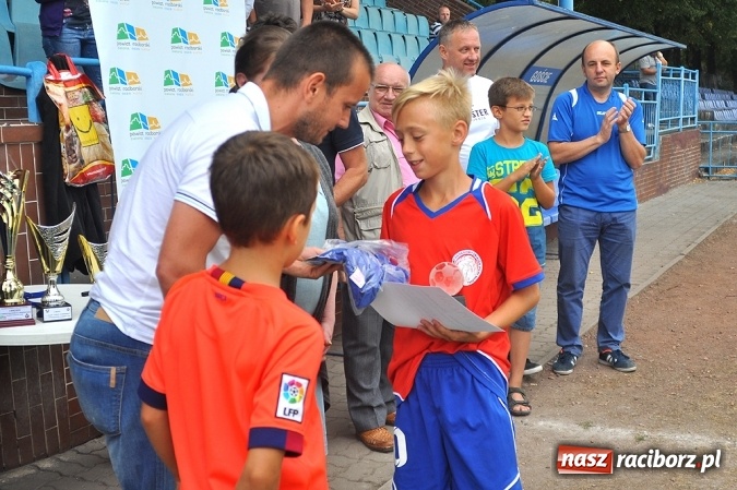 Zdjęcie w galerii na portalu naszraciborz.pl: Częstochowa ponownie najlepsza w Turnieju Piłki Nożnej im. Zbigniewa Oszka wiadomości z regionu