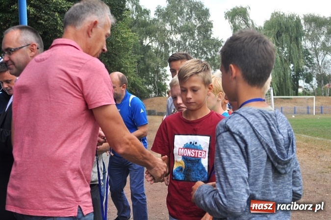 Zdjęcie w galerii na portalu naszraciborz.pl: Częstochowa ponownie najlepsza w Turnieju Piłki Nożnej im. Zbigniewa Oszka wiadomości z regionu