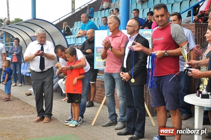 Zdjęcie w galerii na portalu naszraciborz.pl: Częstochowa ponownie najlepsza w Turnieju Piłki Nożnej im. Zbigniewa Oszka wiadomości z regionu