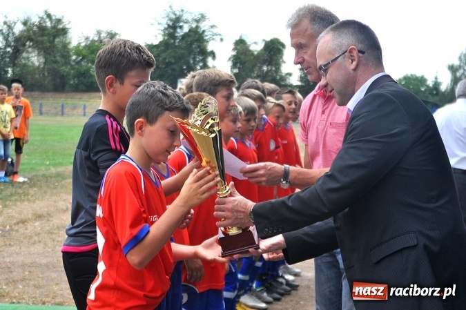 Zdjęcie w galerii na portalu naszraciborz.pl: Częstochowa ponownie najlepsza w Turnieju Piłki Nożnej im. Zbigniewa Oszka wiadomości z regionu