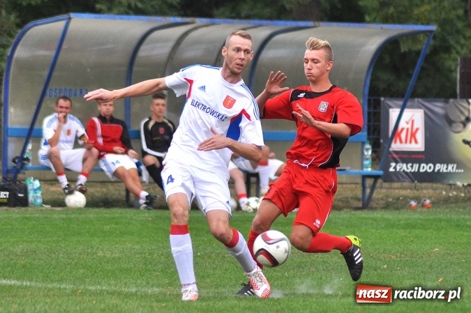 Zdjęcie w galerii na portalu naszraciborz.pl: Bez rezerwowych, ale z receptą na zwycięstwo. Pewna wygrana Stali wiadomości z regionu