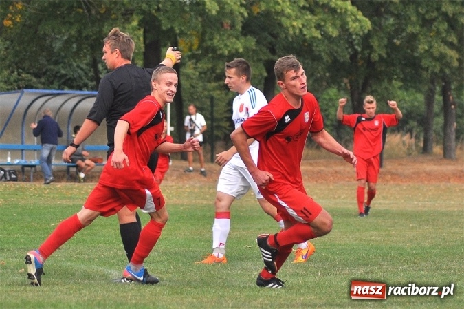 Zdjęcie w galerii na portalu naszraciborz.pl: Bez rezerwowych, ale z receptą na zwycięstwo. Pewna wygrana Stali wiadomości z regionu