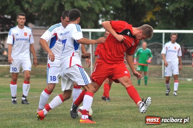 Zdjęcie w galerii na portalu naszraciborz.pl: Bez rezerwowych, ale z receptą na zwycięstwo. Pewna wygrana Stali wiadomości z regionu