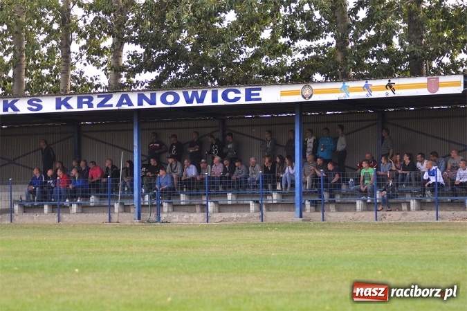 Zdjęcie w galerii na portalu naszraciborz.pl: Bez rezerwowych, ale z receptą na zwycięstwo. Pewna wygrana Stali wiadomości z regionu