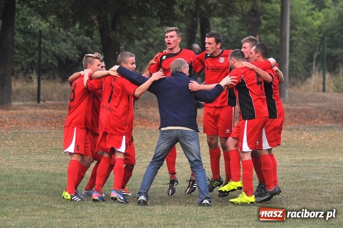 Zdjęcie w galerii na portalu naszraciborz.pl: Bez rezerwowych, ale z receptą na zwycięstwo. Pewna wygrana Stali wiadomości z regionu