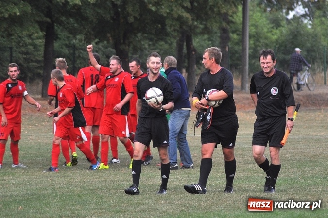 Zdjęcie w galerii na portalu naszraciborz.pl: Bez rezerwowych, ale z receptą na zwycięstwo. Pewna wygrana Stali wiadomości z regionu