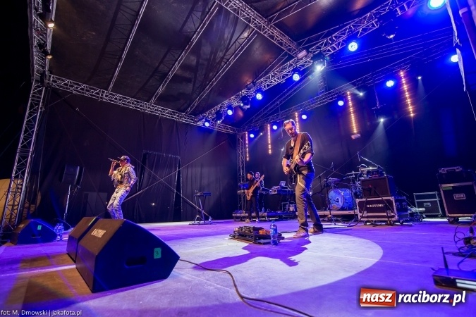 Zdjęcie w galerii na portalu naszraciborz.pl: My Słowianie, czyli Donatan i Cleo na finał pierwszego dnia Memoriału wiadomości z regionu