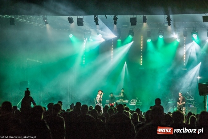 Zdjęcie w galerii na portalu naszraciborz.pl: My Słowianie, czyli Donatan i Cleo na finał pierwszego dnia Memoriału wiadomości z regionu