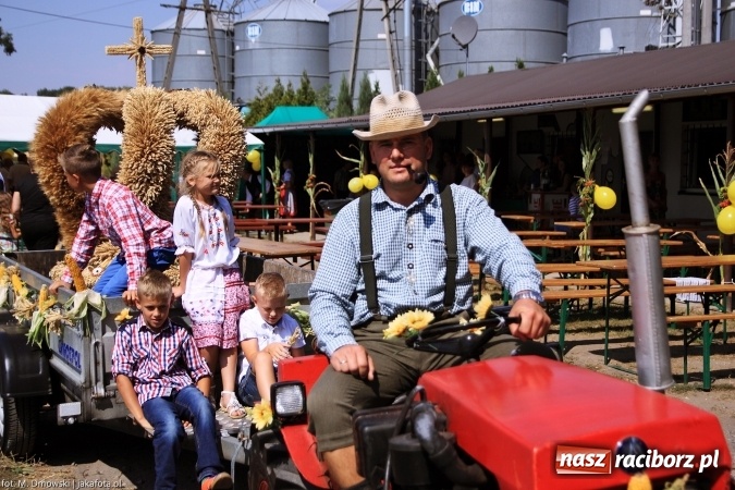 Zdjęcie w galerii na portalu naszraciborz.pl: Dożynki 2015 - świętowanie w Cyprzanowie wiadomości z regionu