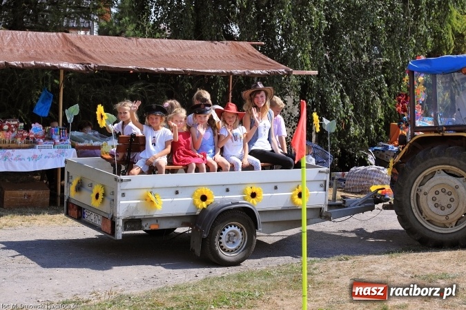 Zdjęcie w galerii na portalu naszraciborz.pl: Dożynki 2015 - świętowanie w Cyprzanowie wiadomości z regionu