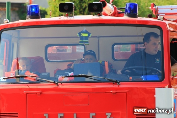 Zdjęcie w galerii na portalu naszraciborz.pl: Kobylskie dożynki z barwnym korowodem wiadomości z regionu