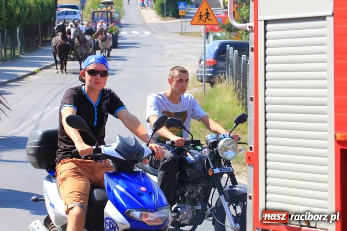Zdjęcie w galerii na portalu naszraciborz.pl: Kobylskie dożynki z barwnym korowodem wiadomości z regionu