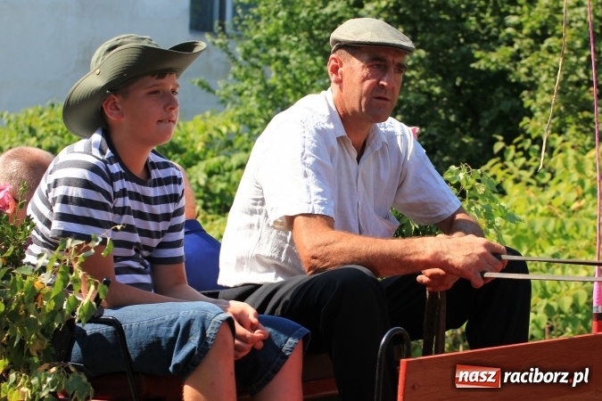 Zdjęcie w galerii na portalu naszraciborz.pl: Kobylskie dożynki z barwnym korowodem wiadomości z regionu