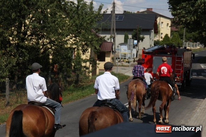 Zdjęcie w galerii na portalu naszraciborz.pl: Kobylskie dożynki z barwnym korowodem wiadomości z regionu