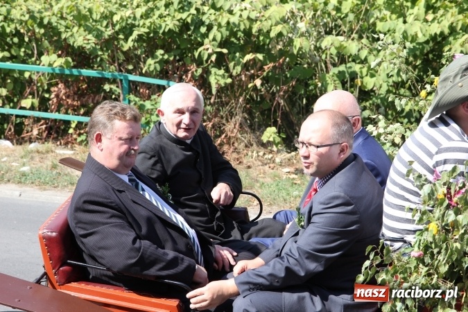 Zdjęcie w galerii na portalu naszraciborz.pl: Kobylskie dożynki z barwnym korowodem wiadomości z regionu