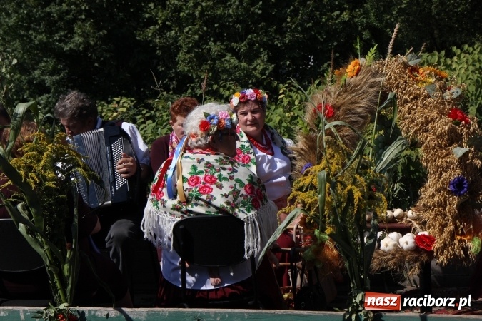 Zdjęcie w galerii na portalu naszraciborz.pl: Kobylskie dożynki z barwnym korowodem wiadomości z regionu