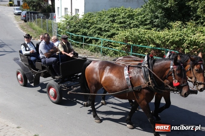 Zdjęcie w galerii na portalu naszraciborz.pl: Kobylskie dożynki z barwnym korowodem wiadomości z regionu