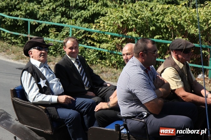 Zdjęcie w galerii na portalu naszraciborz.pl: Kobylskie dożynki z barwnym korowodem wiadomości z regionu