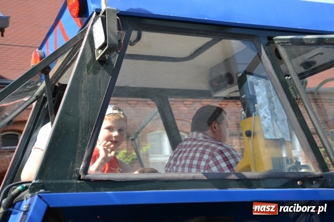 Zdjęcie w galerii na portalu naszraciborz.pl: Dożynki 2015 - w Bolesławiu wciąż gorąco wiadomości z regionu