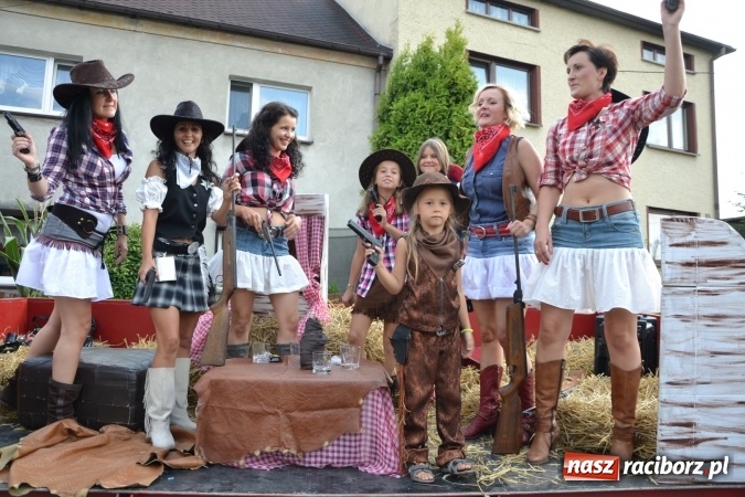 Zdjęcie w galerii na portalu naszraciborz.pl: Dożynki 2015 - kowbojki i minionki w Roszkowie wiadomości z regionu