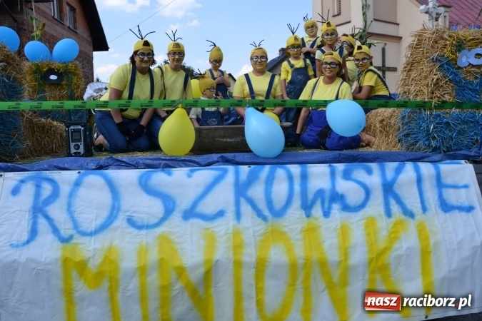 Zdjęcie w galerii na portalu naszraciborz.pl: Dożynki 2015 - kowbojki i minionki w Roszkowie wiadomości z regionu