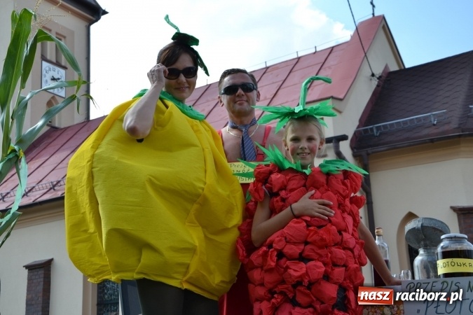 Zdjęcie w galerii na portalu naszraciborz.pl: Dożynki 2015 - kowbojki i minionki w Roszkowie wiadomości z regionu