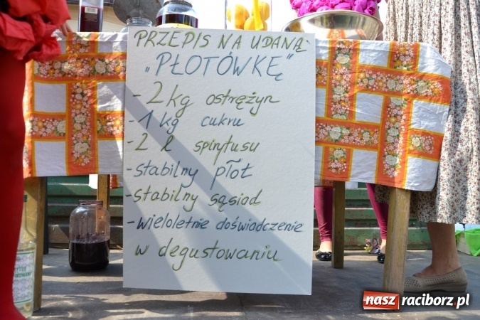 Zdjęcie w galerii na portalu naszraciborz.pl: Dożynki 2015 - kowbojki i minionki w Roszkowie wiadomości z regionu