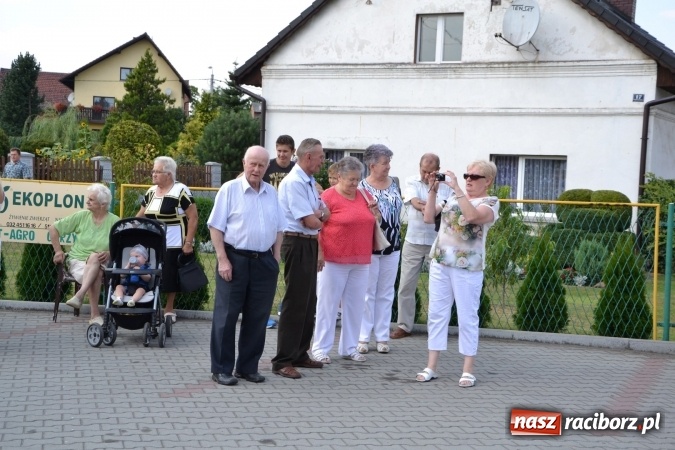 Zdjęcie w galerii na portalu naszraciborz.pl: Dożynki 2015 - kowbojki i minionki w Roszkowie wiadomości z regionu