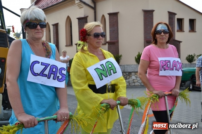 Zdjęcie w galerii na portalu naszraciborz.pl: Dożynki 2015 - kowbojki i minionki w Roszkowie wiadomości z regionu