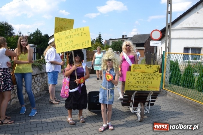 Zdjęcie w galerii na portalu naszraciborz.pl: Dożynki 2015 - kowbojki i minionki w Roszkowie wiadomości z regionu