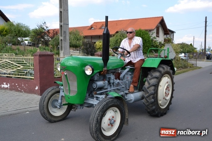 Zdjęcie w galerii na portalu naszraciborz.pl: Dożynki 2015 - kowbojki i minionki w Roszkowie wiadomości z regionu