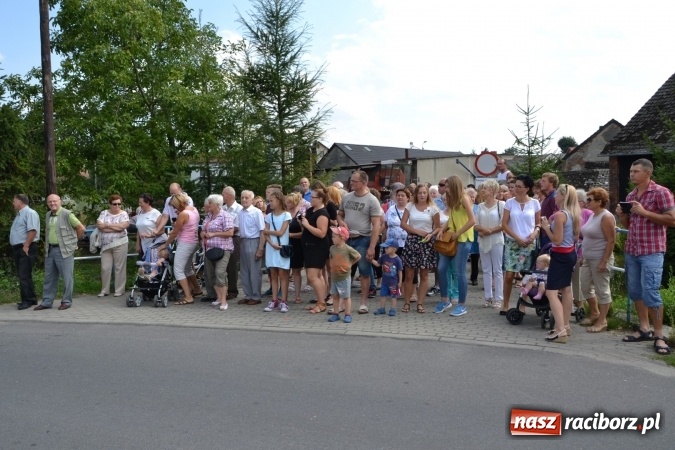 Zdjęcie w galerii na portalu naszraciborz.pl: Dożynki 2015 - kowbojki i minionki w Roszkowie wiadomości z regionu