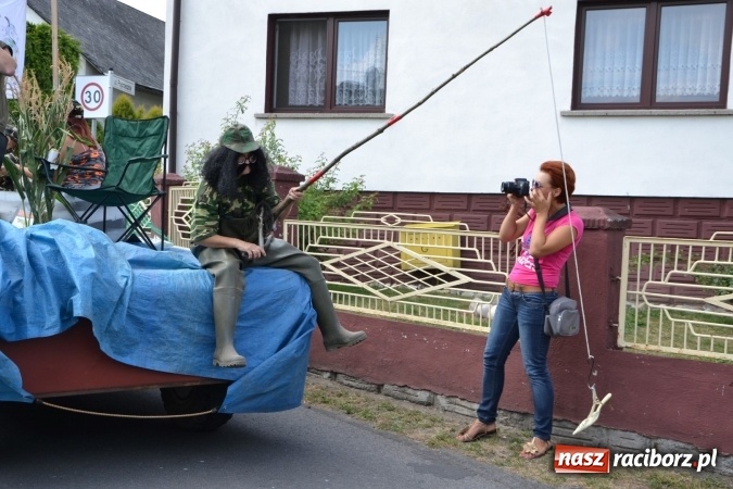 Zdjęcie w galerii na portalu naszraciborz.pl: Dożynki 2015 - kowbojki i minionki w Roszkowie wiadomości z regionu