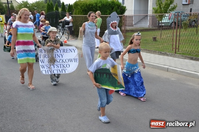 Zdjęcie w galerii na portalu naszraciborz.pl: Dożynki 2015 - kowbojki i minionki w Roszkowie wiadomości z regionu