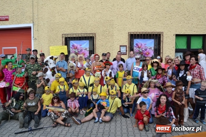 Zdjęcie w galerii na portalu naszraciborz.pl: Dożynki 2015 - kowbojki i minionki w Roszkowie wiadomości z regionu