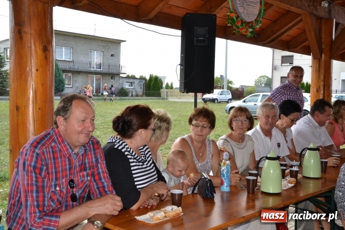 Zdjęcie w galerii na portalu naszraciborz.pl: Dożynki 2015 - kowbojki i minionki w Roszkowie wiadomości z regionu